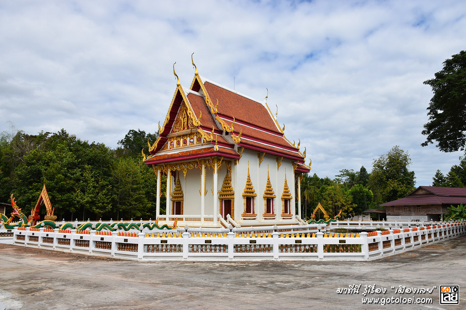 โบสถ์วัดป่าสัมมานุสรณ์